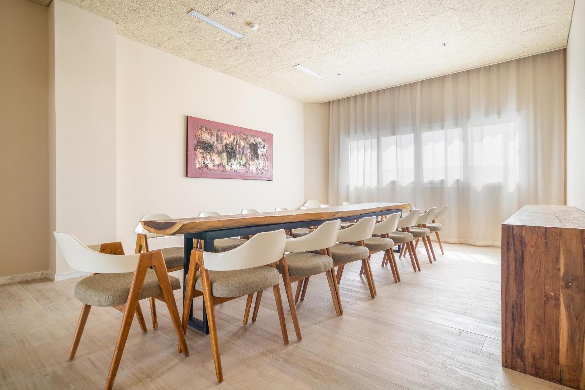 Zahara Beach & Spa By Qhotels - Adults Recommended Zahara de los Atunes Esterno foto The boardroom